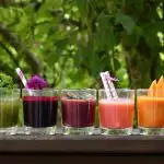 Οι επιστήμονες ονόμασαν έναν χυμό που βοηθά τον οργανισμό να αντιμετωπίσει τις λιπαρές τροφές Οι επιστήμονες ονόμασαν έναν χυμό που βοηθά τον οργανισμό να